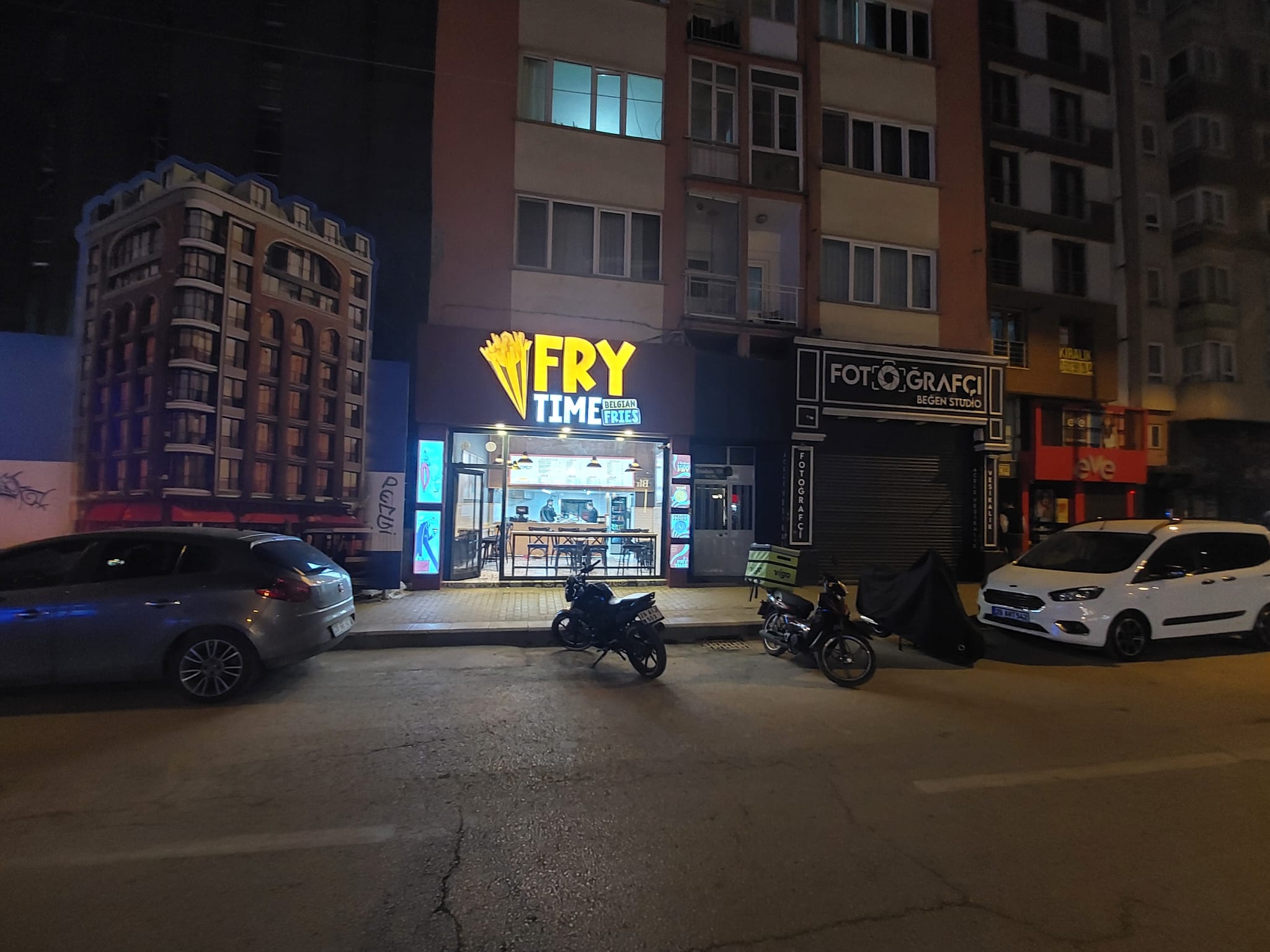 Dükkan Fotoğrafı 2